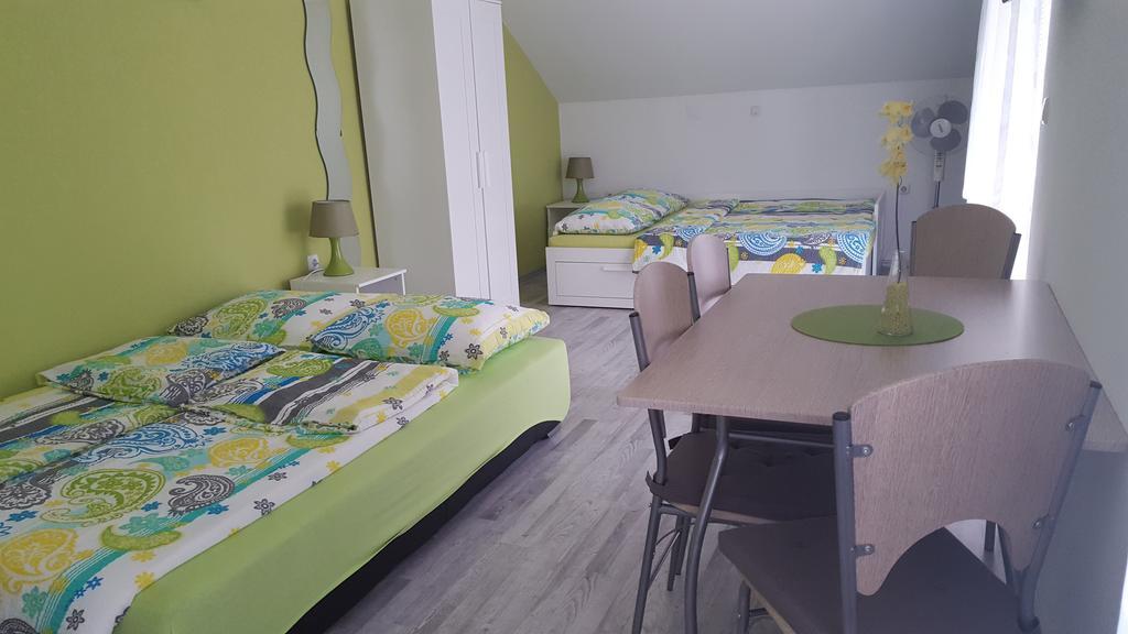 Studio Apartments Ante Rakovica Extérieur photo
